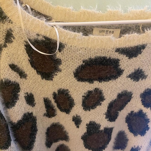 umgee sweater - Picture 3 of 4